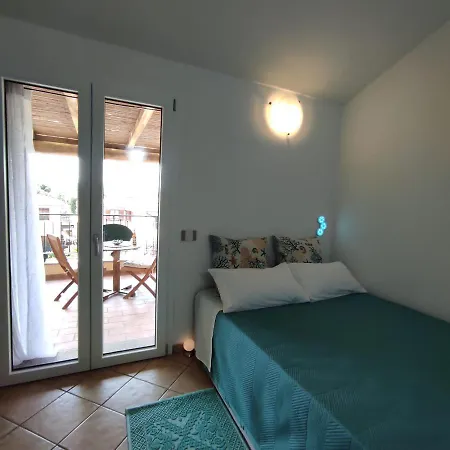 Vistamareolbia Cell. +39 3498512984 * Olbia